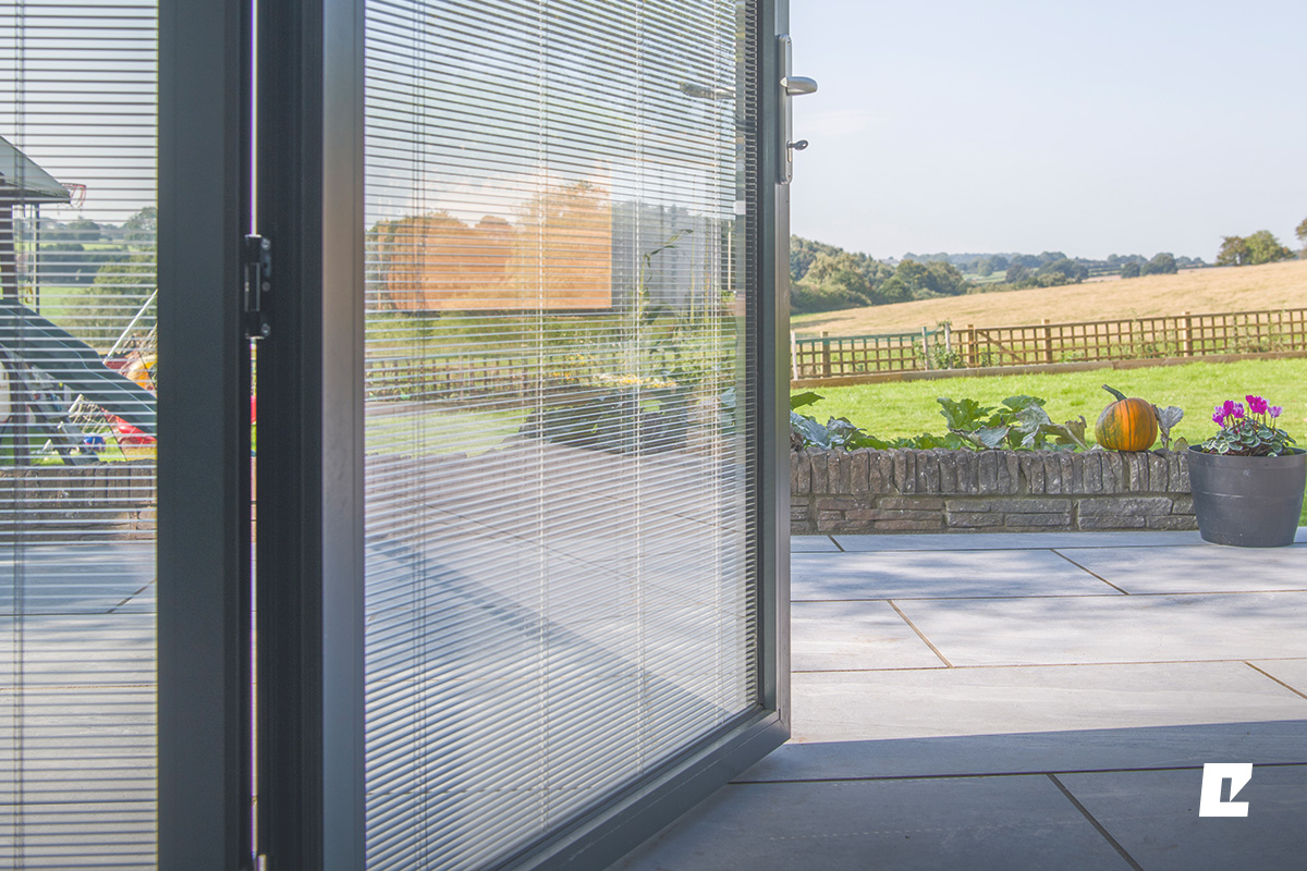 Protect your clients from the sun and save their time with integrated blinds