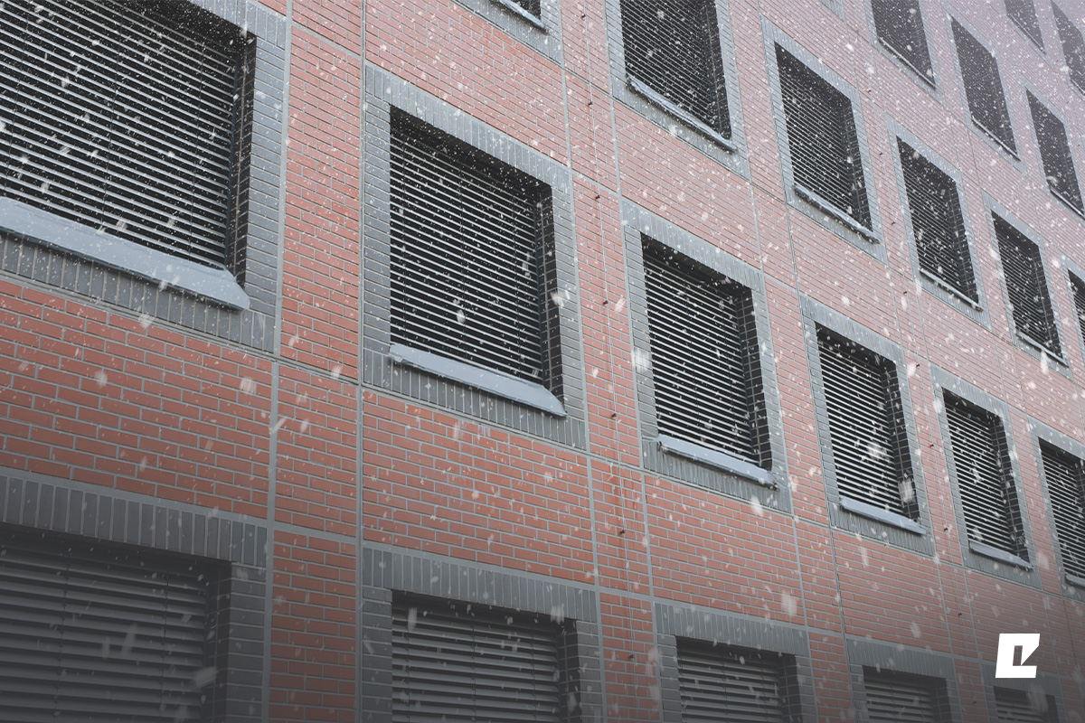 Why is winter the best time to sell Venetian blinds?